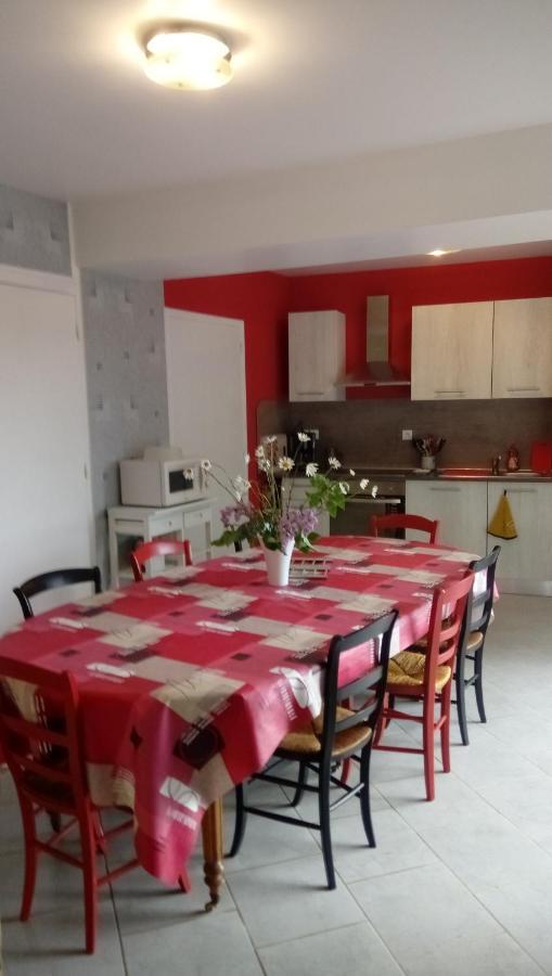 Maison En Pierre De Pays Ségrie Esterno foto